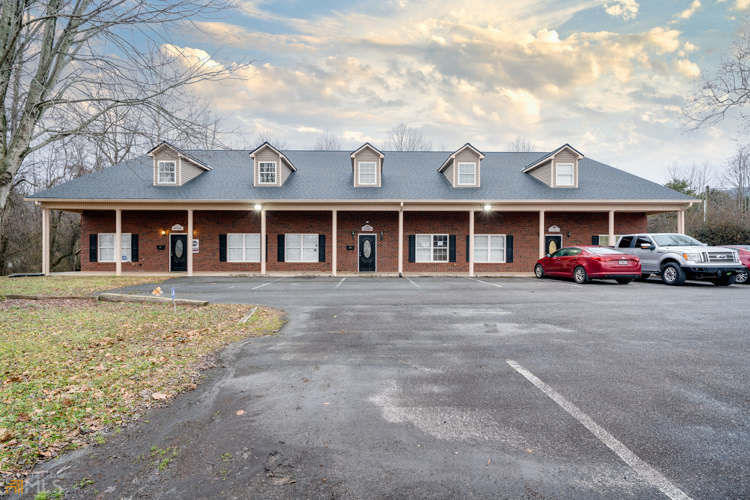 6911 Cleveland Highway Clermont GA 30527