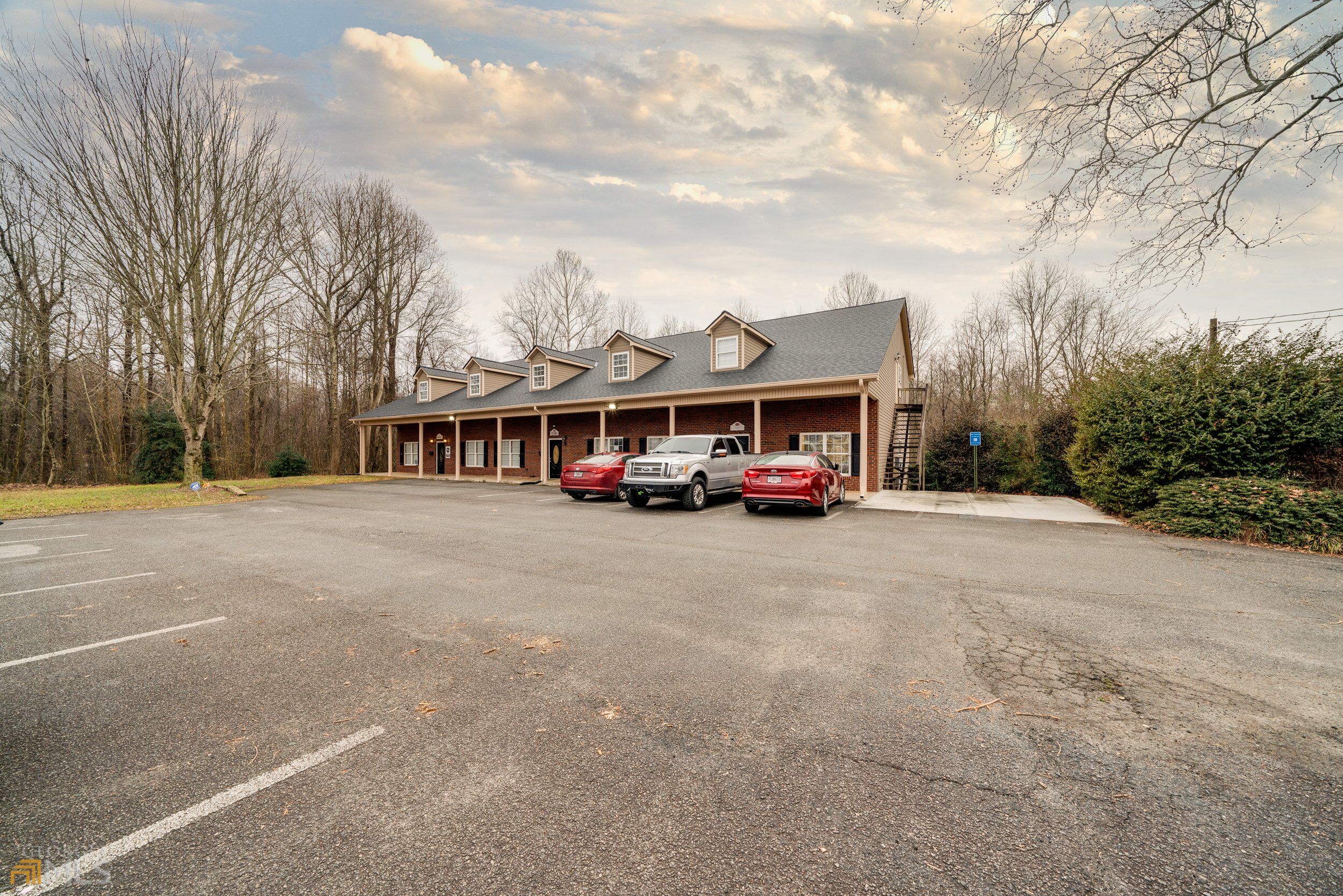 6911 Cleveland Highway Clermont GA 30527