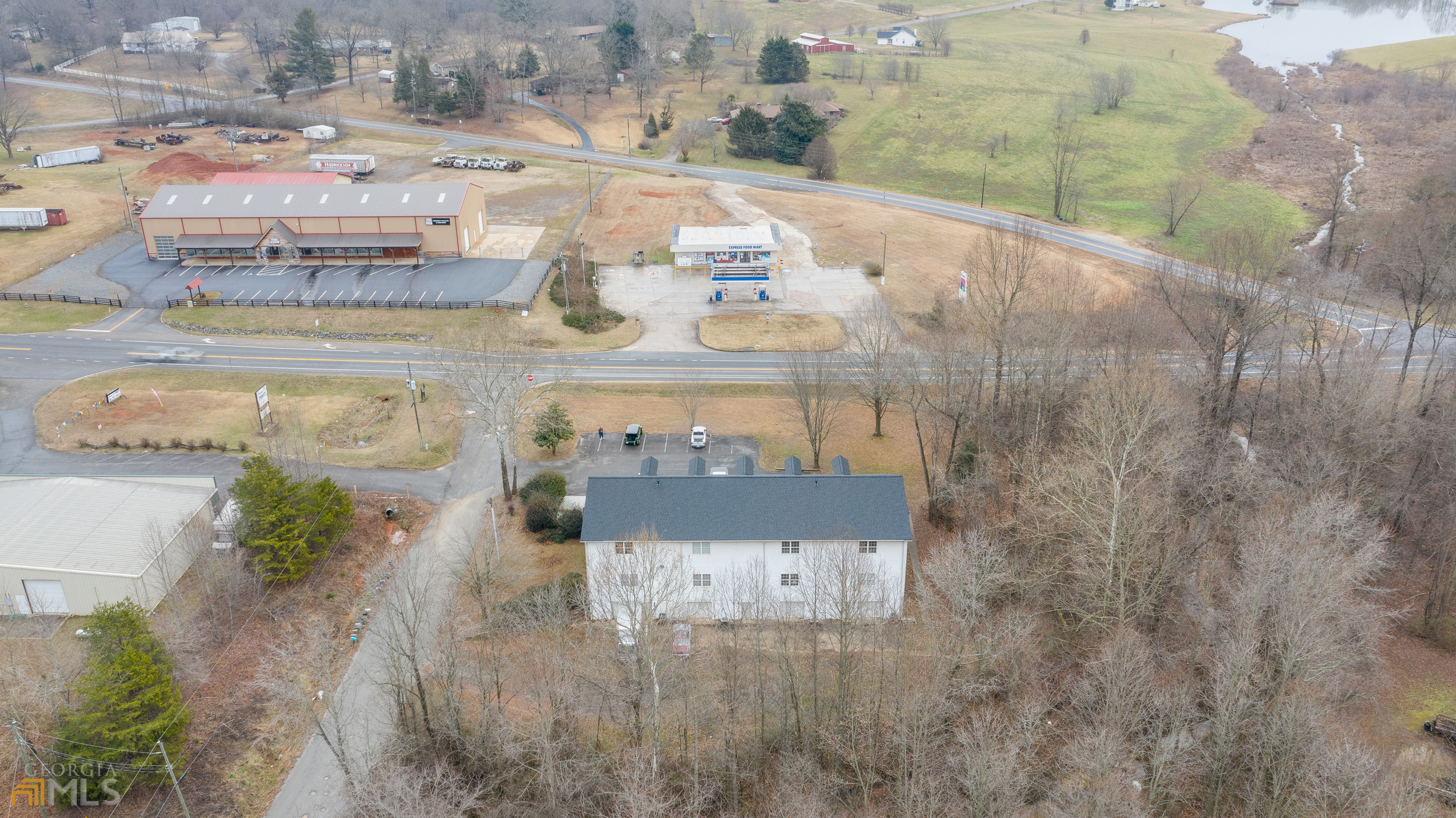 6911 Cleveland Highway Clermont GA 30527