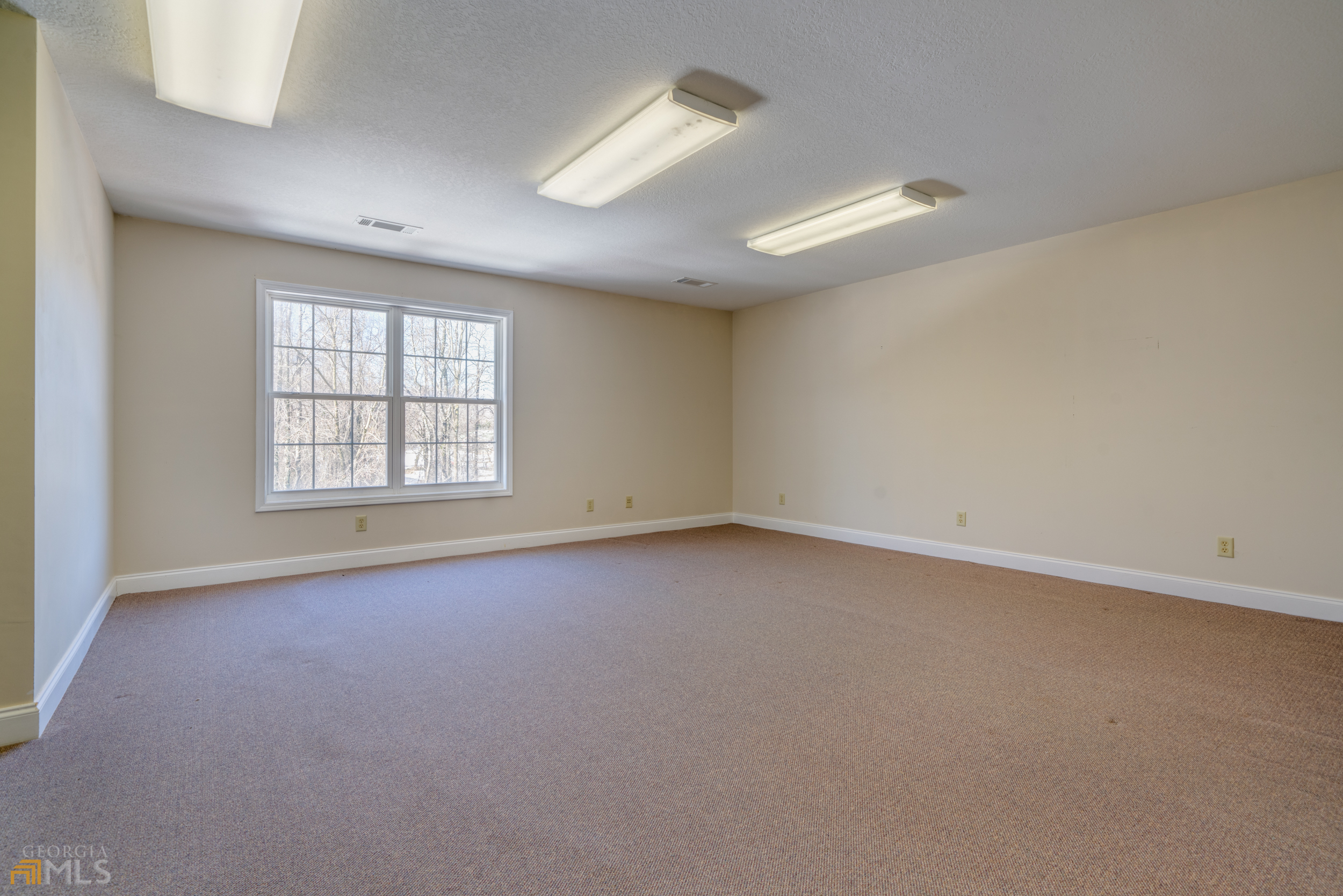 6911 Cleveland Highway Clermont GA 30527