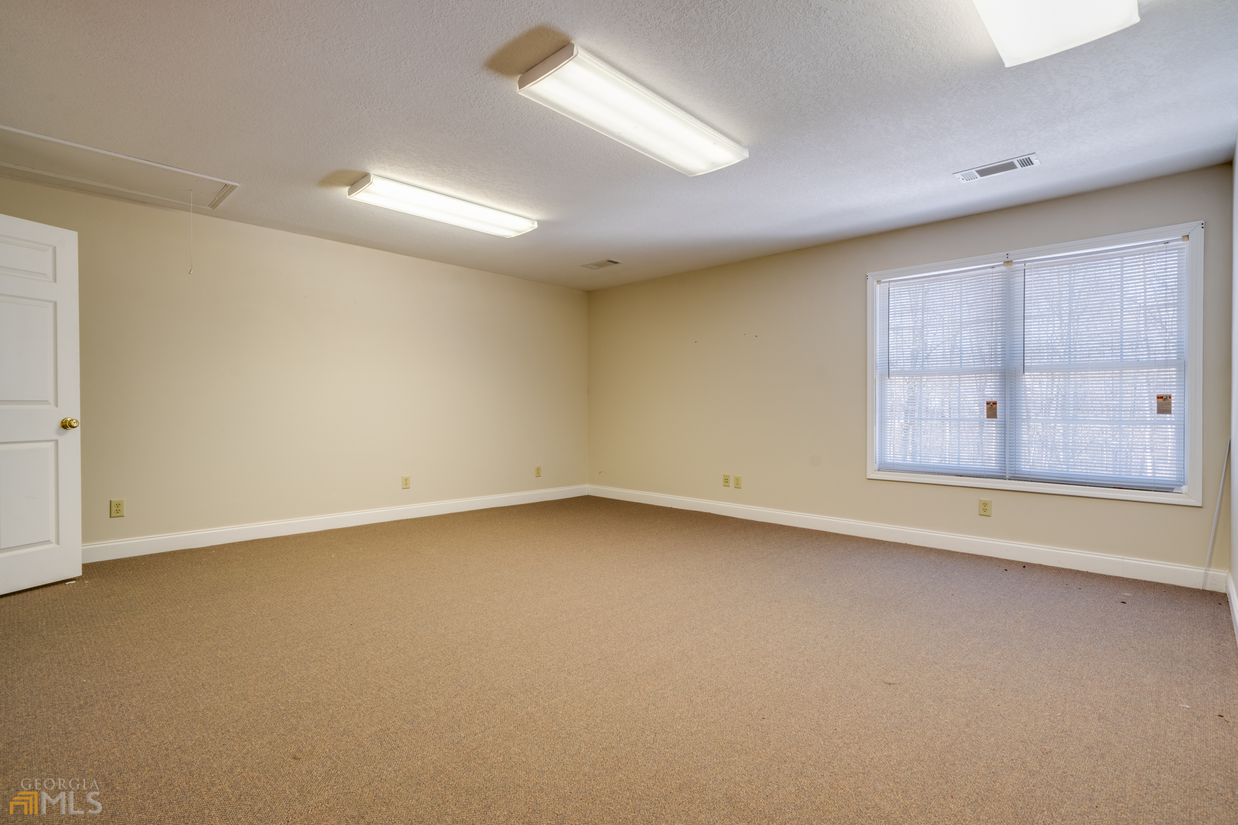 6911 Cleveland Highway Clermont GA 30527