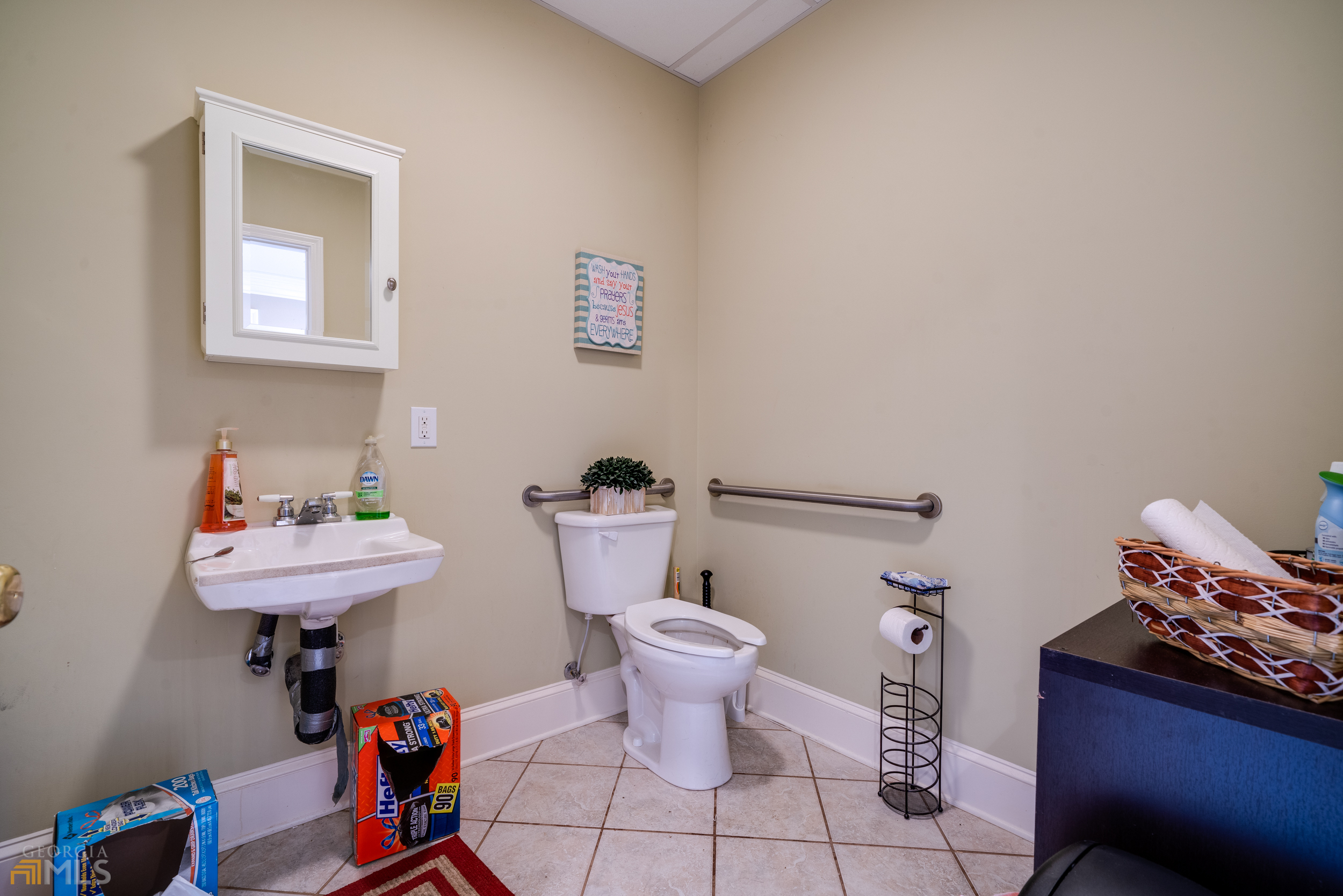 6911 Cleveland Highway Clermont GA 30527