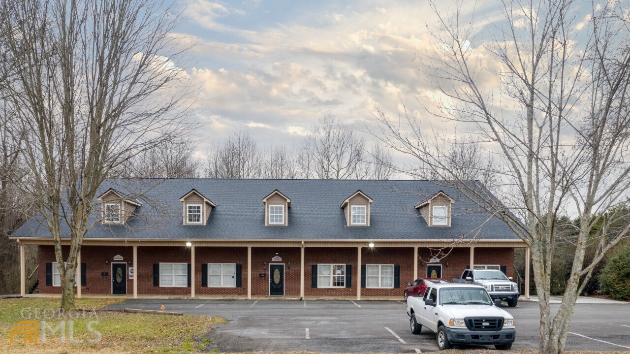 6911 Cleveland Highway Clermont GA 30527