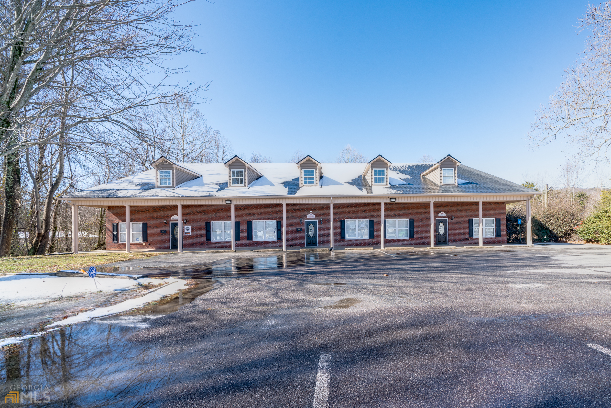 6911 Cleveland Highway Clermont GA 30527