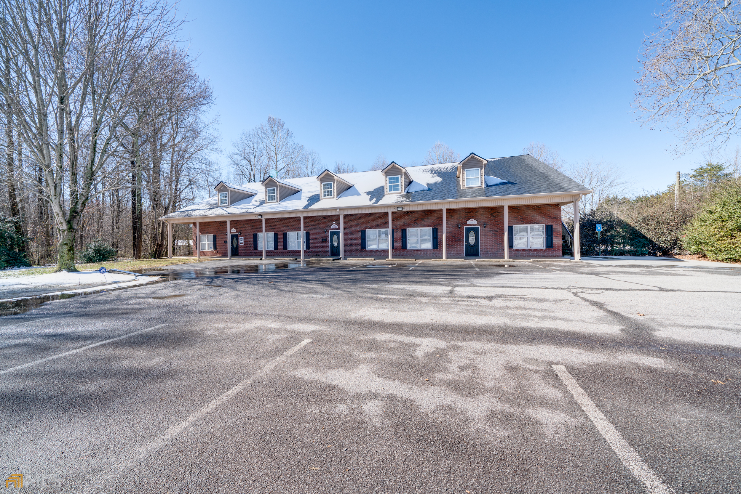 6911 Cleveland Highway Clermont GA 30527