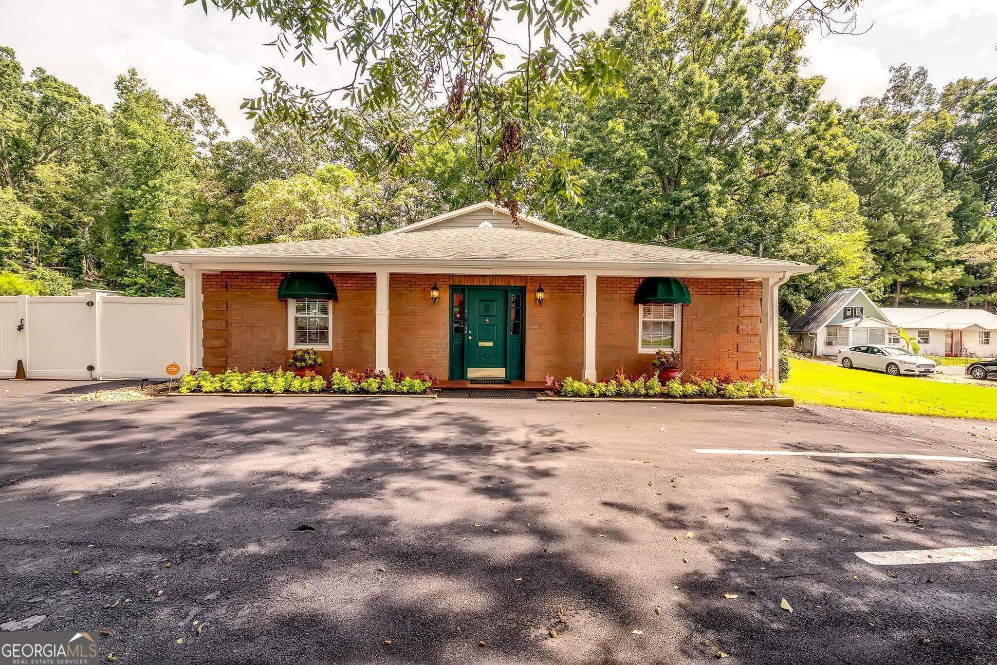 2760 Pleasantwood Drive Decatur GA 30034