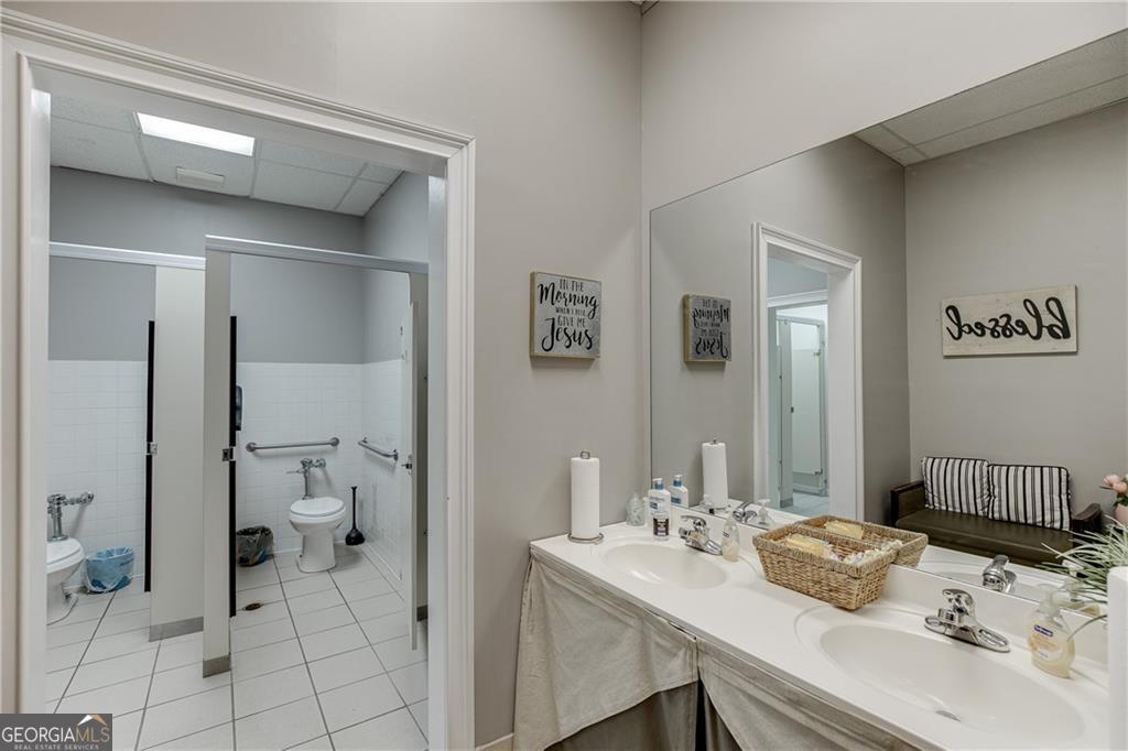 215 Advantage Drive Cumming GA 30040