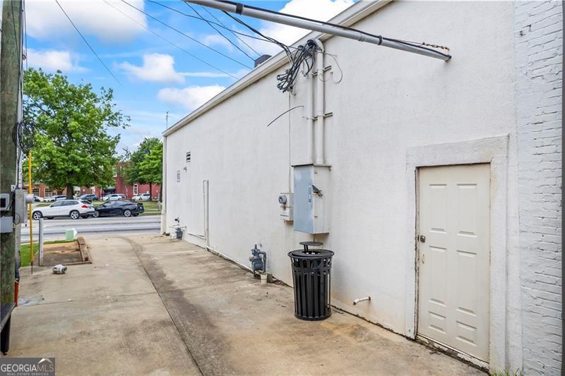 100 Broad Monroe GA 30655