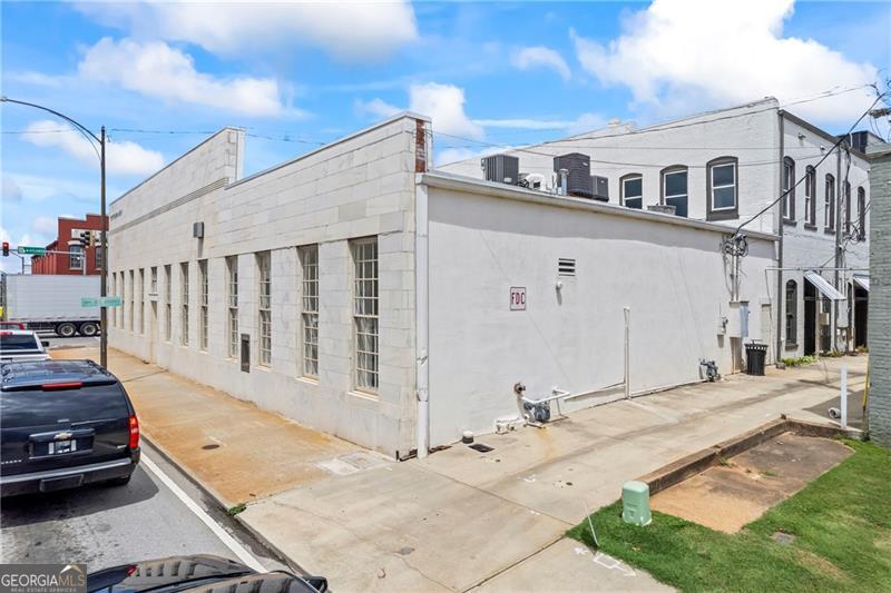 100 Broad Monroe GA 30655