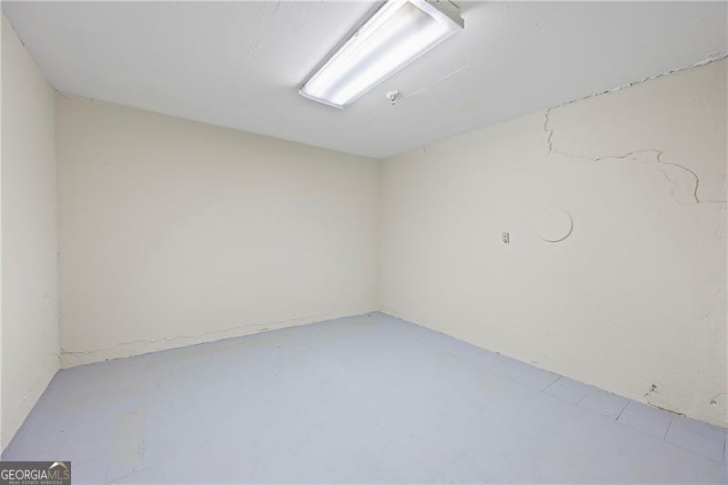 100 Broad Monroe GA 30655