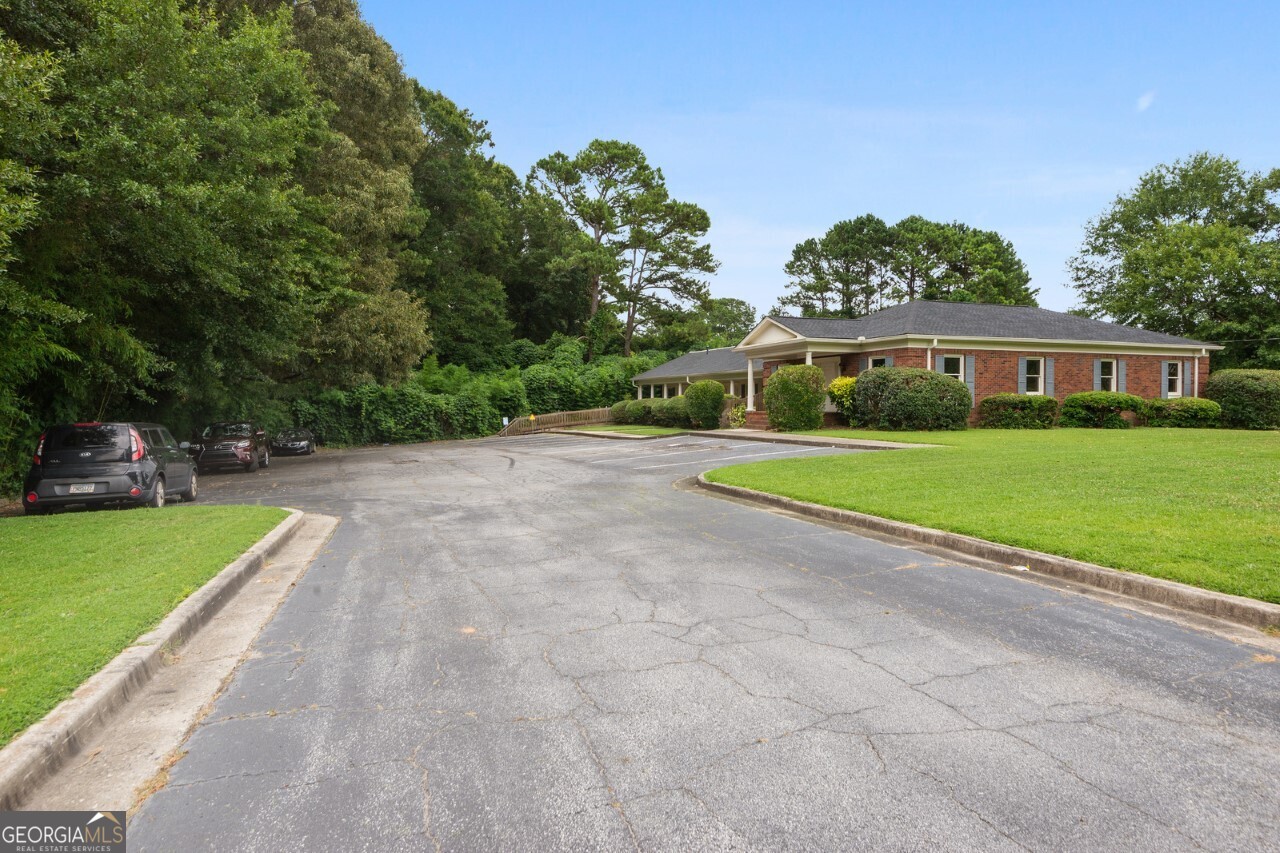 490 Bradley Drive Fayetteville GA 30214