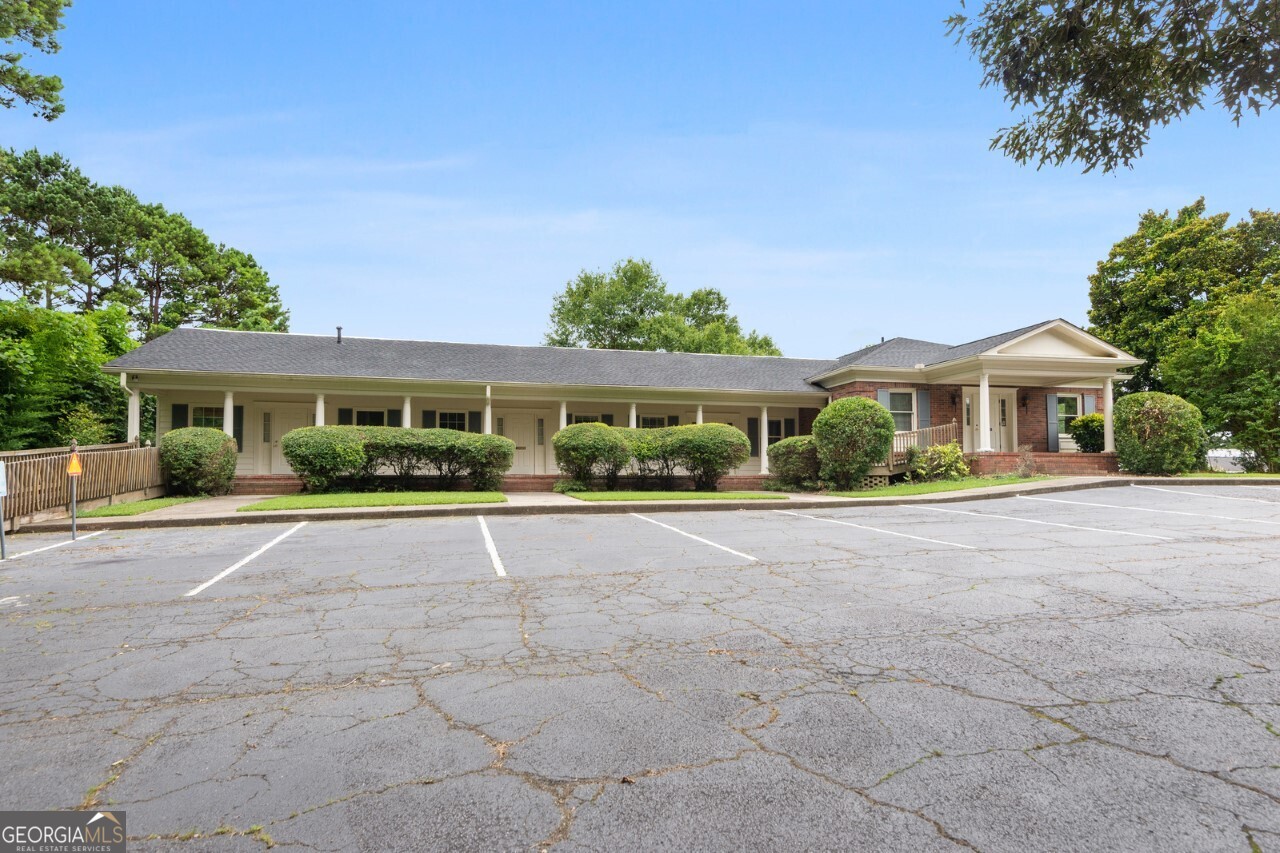 490 Bradley Drive Fayetteville GA 30214