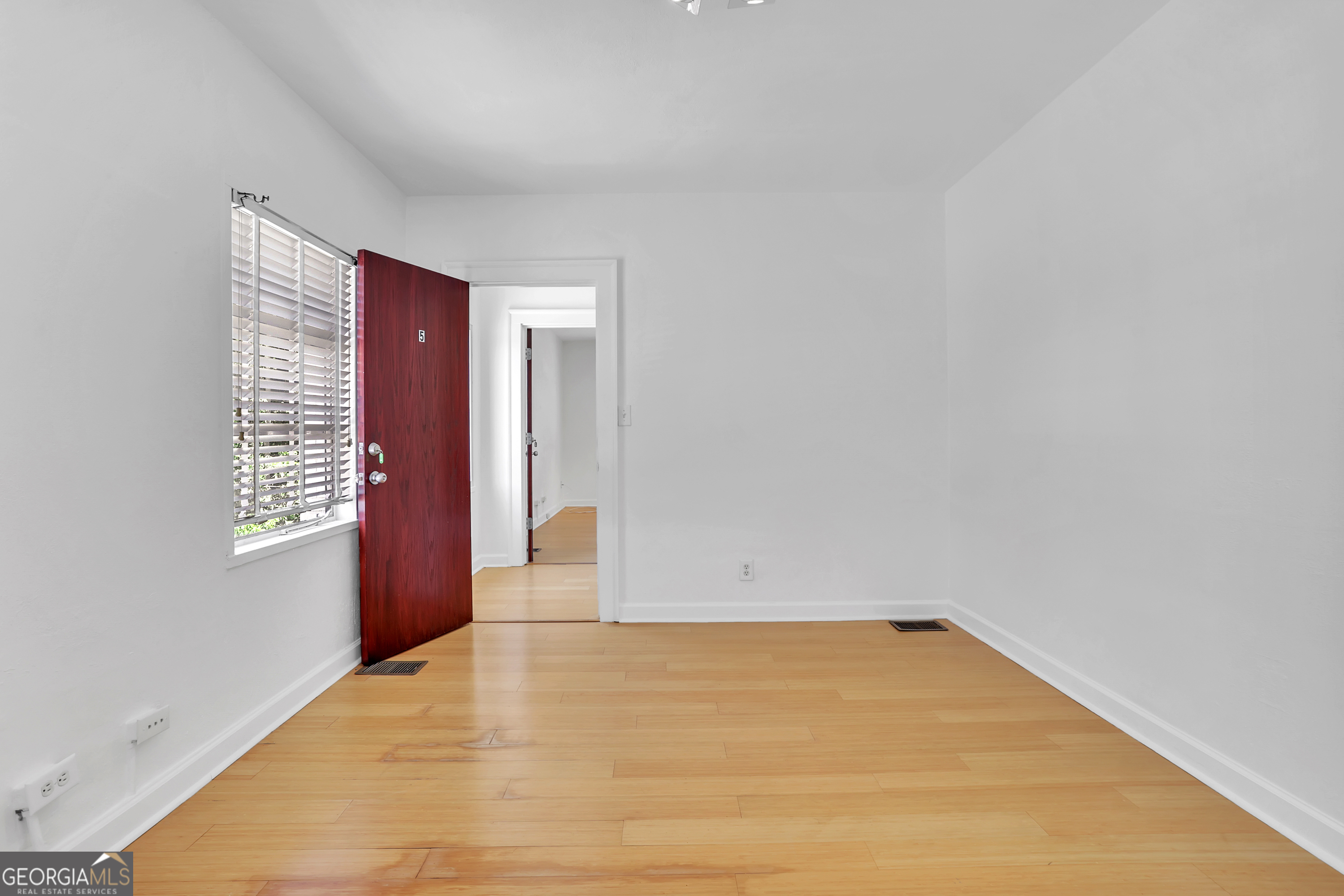 10 N Clarendon Avenue Avondale Estates GA 30002