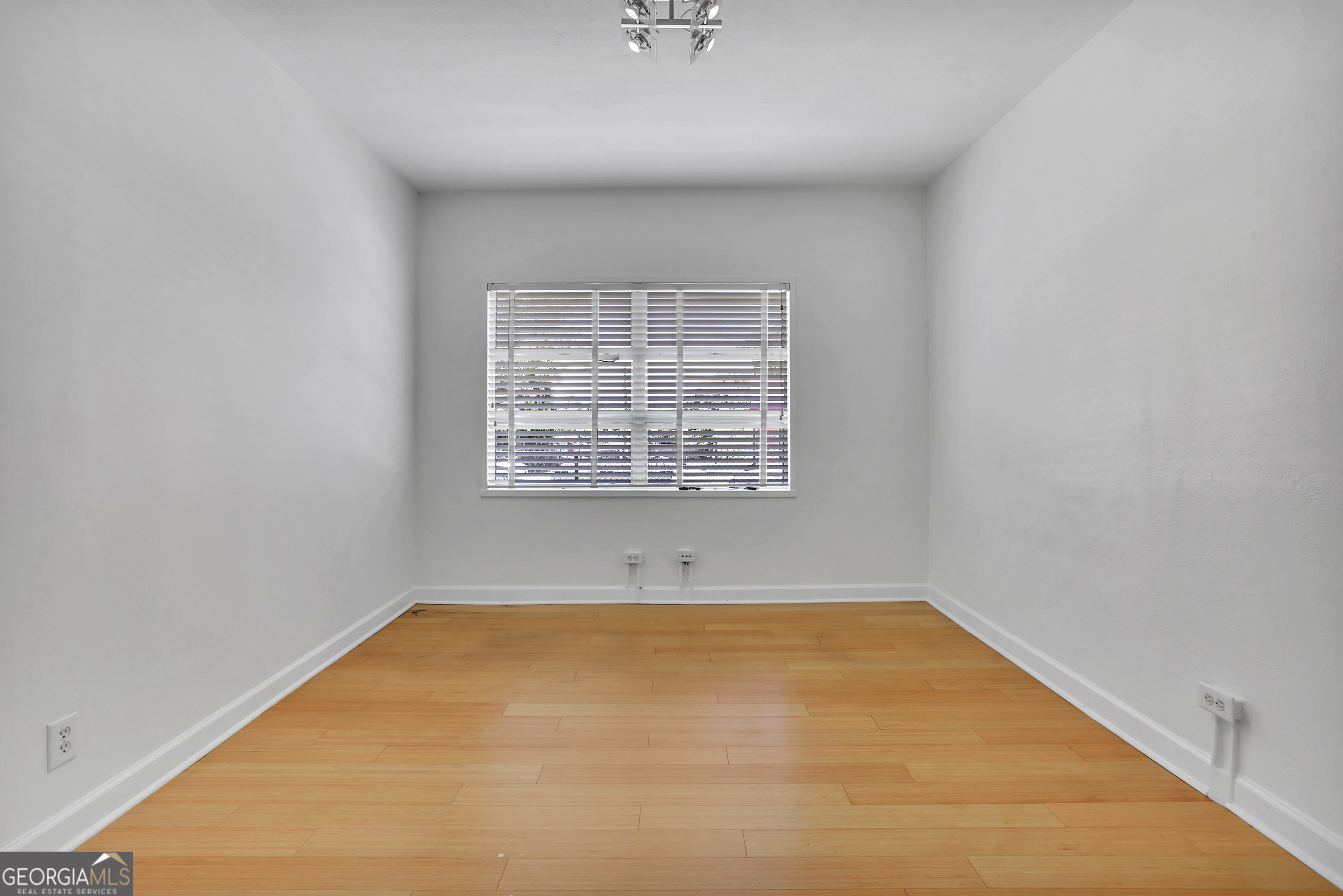 10 N Clarendon Avenue Avondale Estates GA 30002