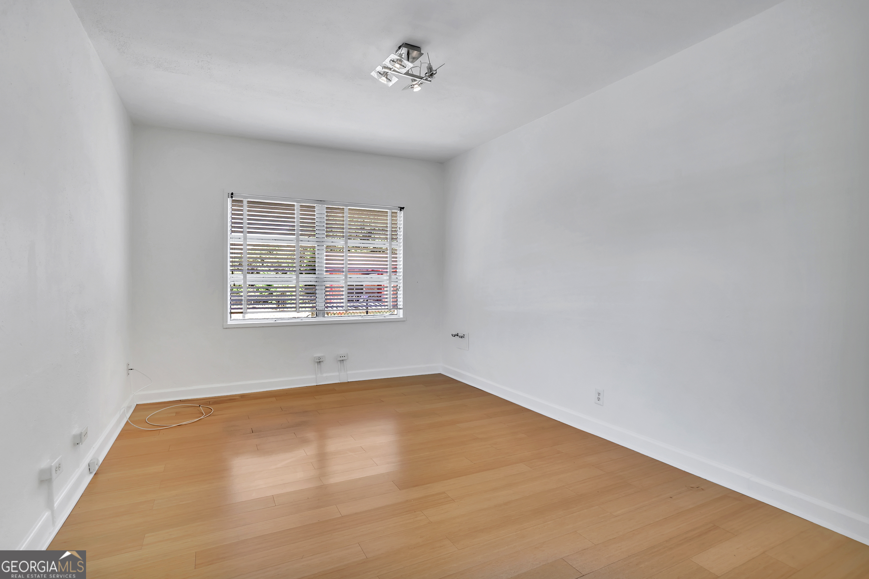 10 N Clarendon Avenue Avondale Estates GA 30002