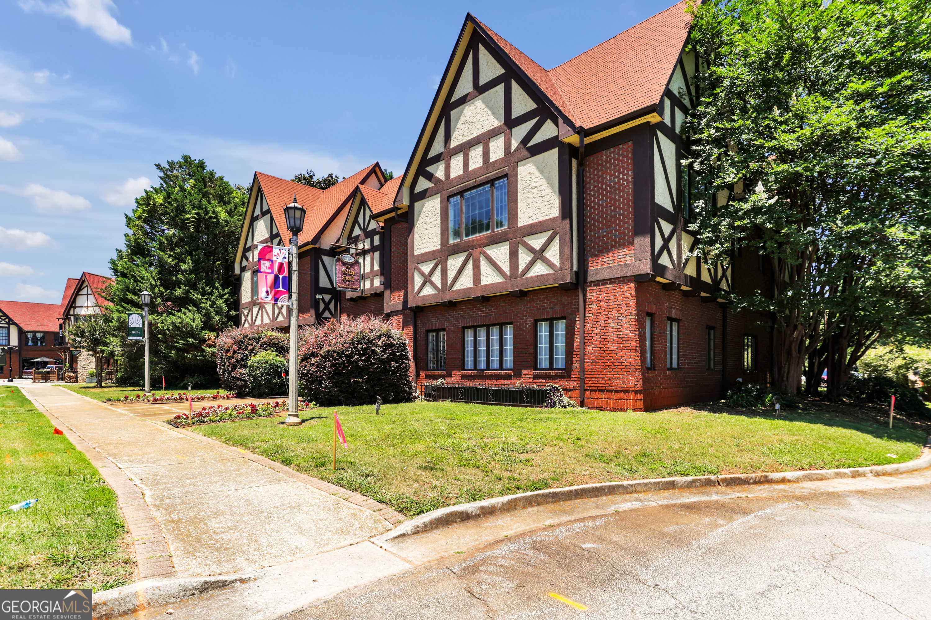 10 N Clarendon Avenue Avondale Estates GA 30002
