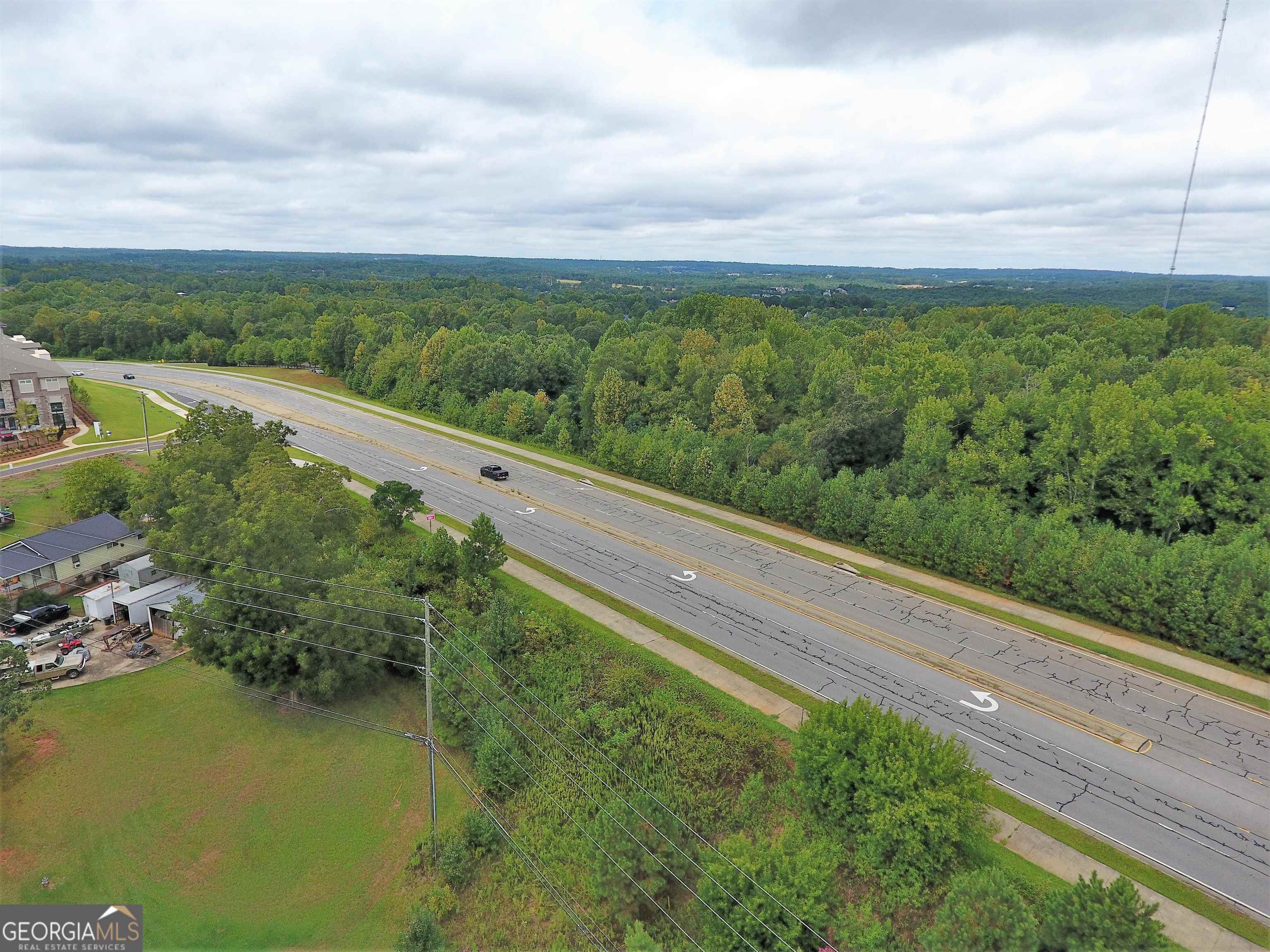 1661 Friendship Road Hoschton GA 30548