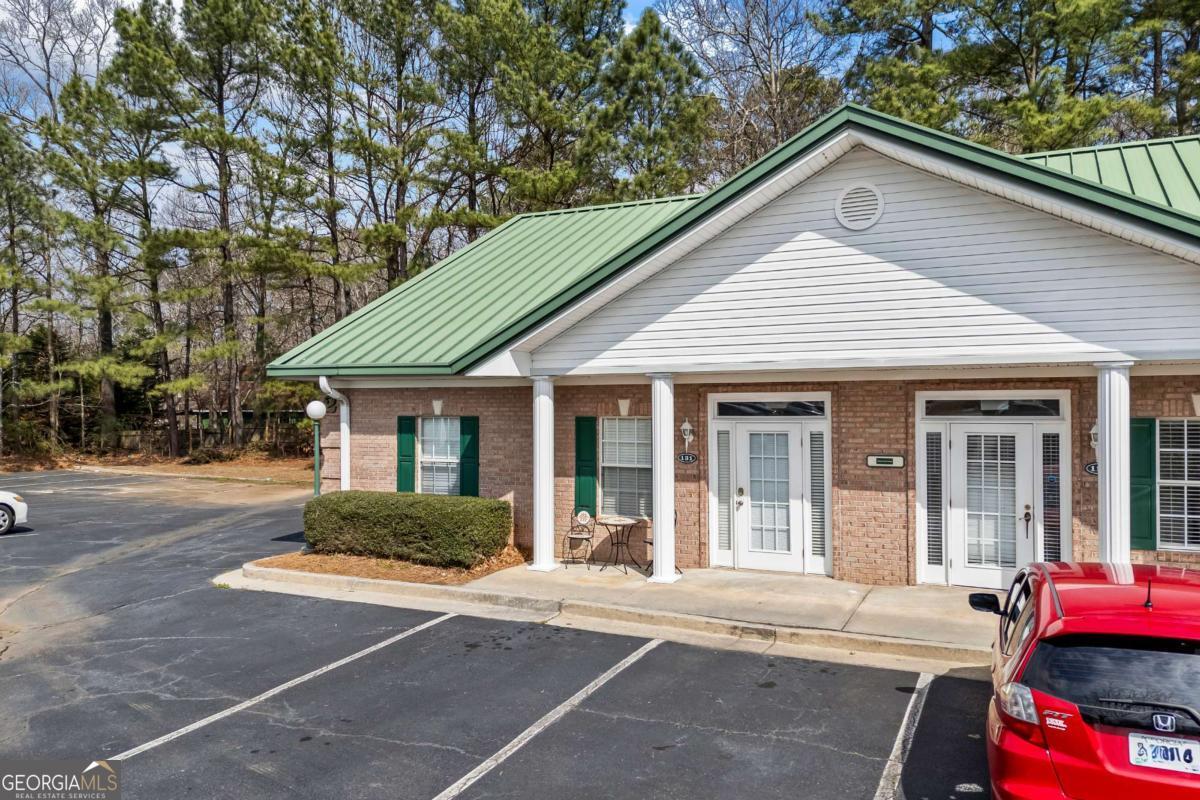 131 Lee Byrd Road Loganville GA 30052