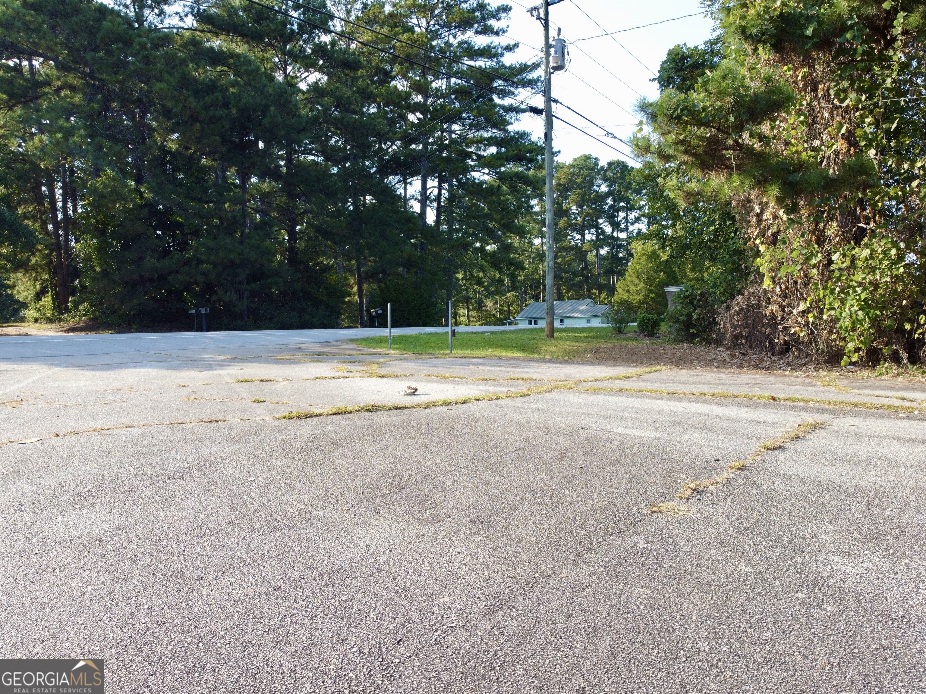 10423 Flat Shoals Road Covington GA 30014