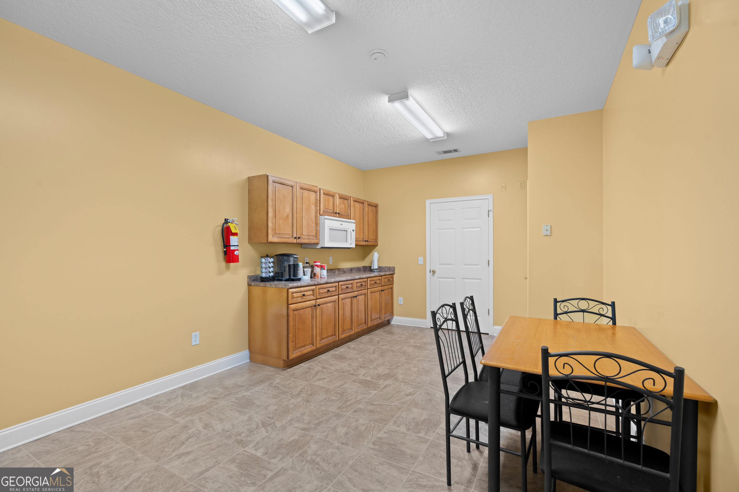 1135 E Hiawatha Street Metter GA 30439