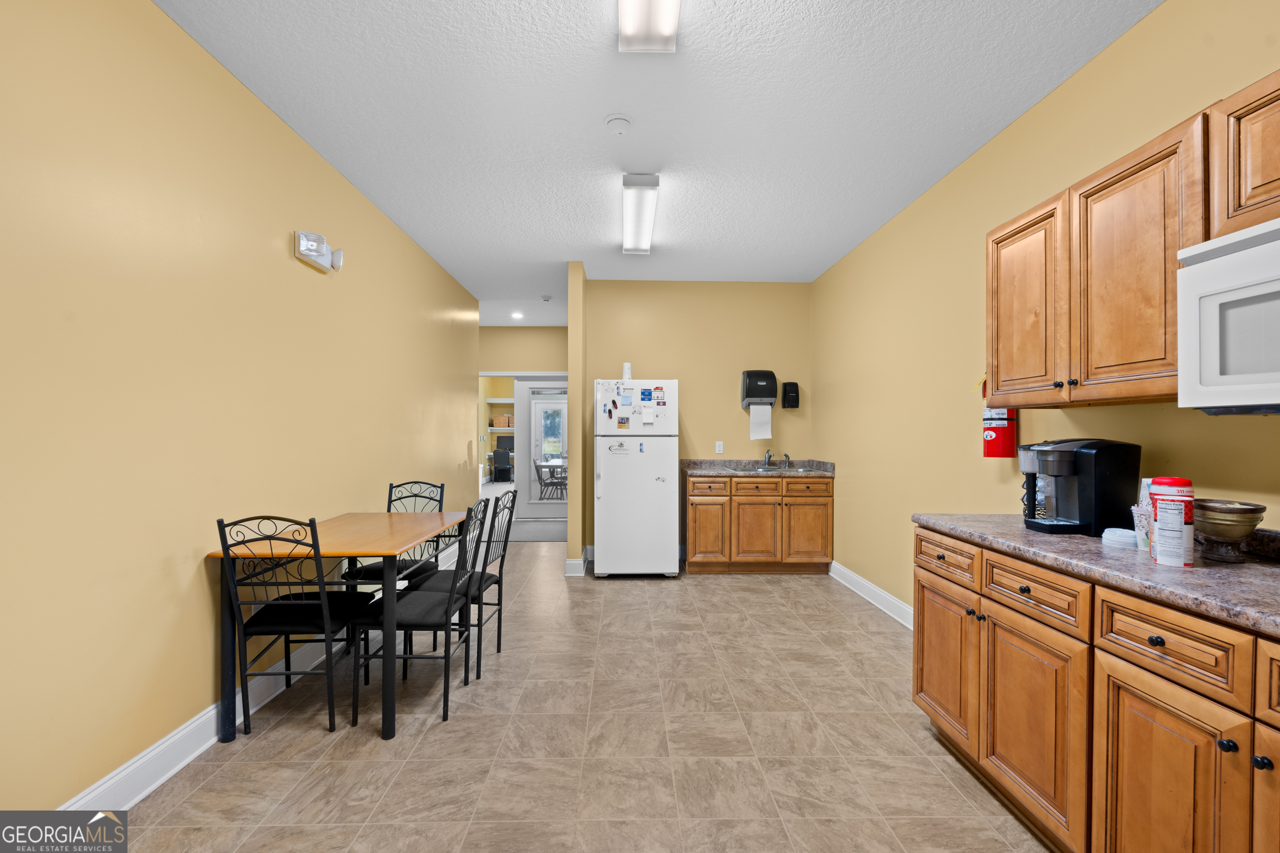 1135 E Hiawatha Street Metter GA 30439
