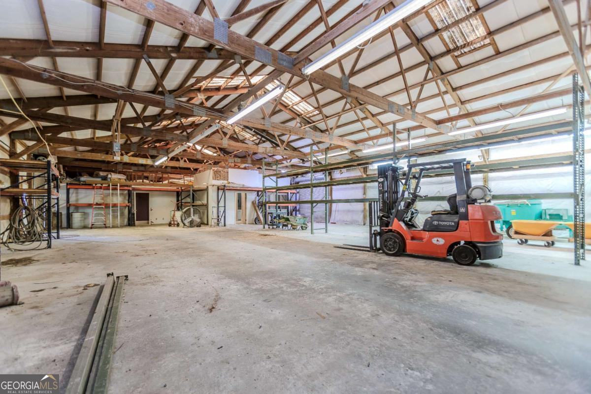 621 Loganville Highway Winder GA 30680
