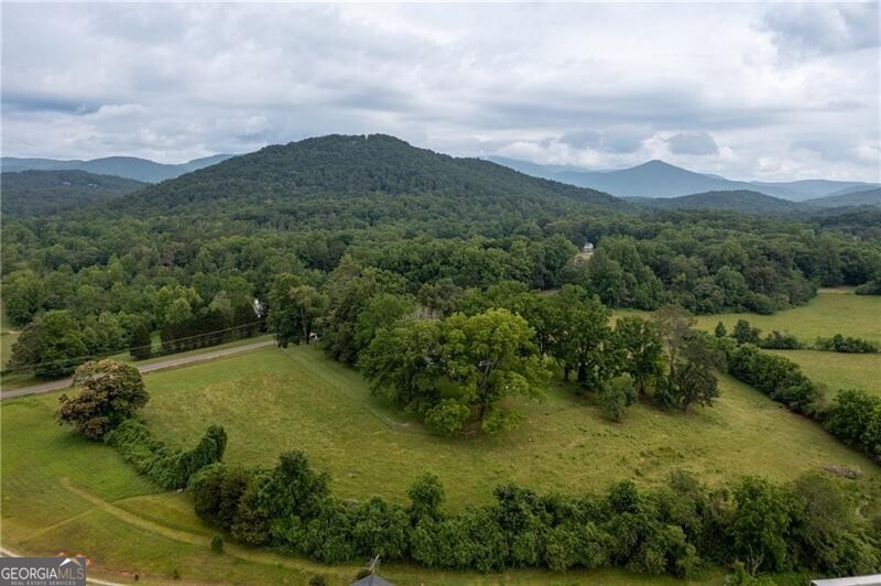 1526 Highway 255 N Sautee Nacoochee GA 30571