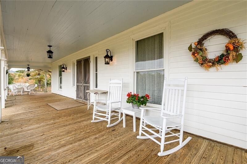 1526 Highway 255 N Sautee Nacoochee GA 30571