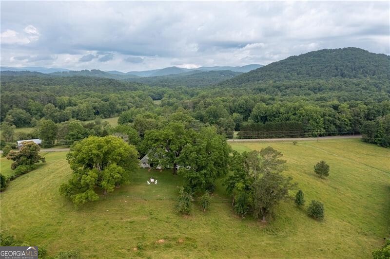 1526 Highway 255 N Sautee Nacoochee GA 30571