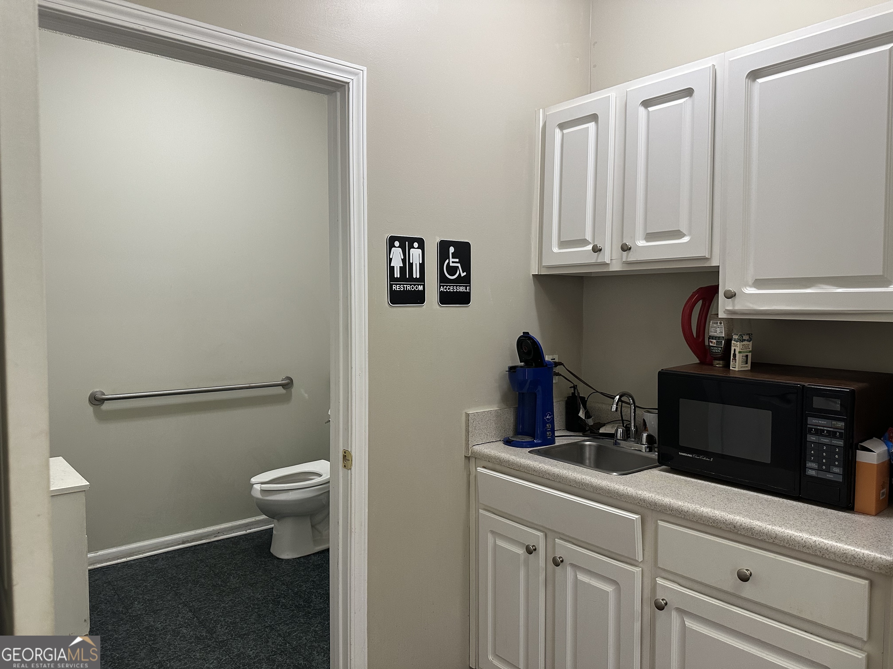 8308 Office Park Drive Douglasville GA 30134