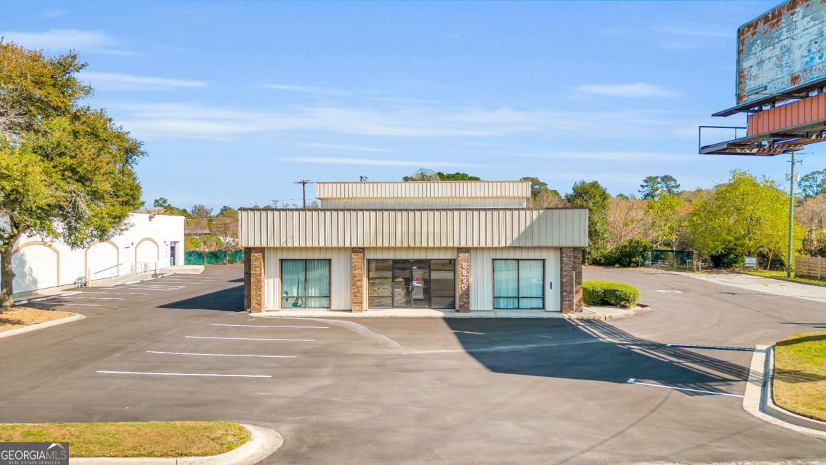 8890 Abercorn Street Savannah GA 31406