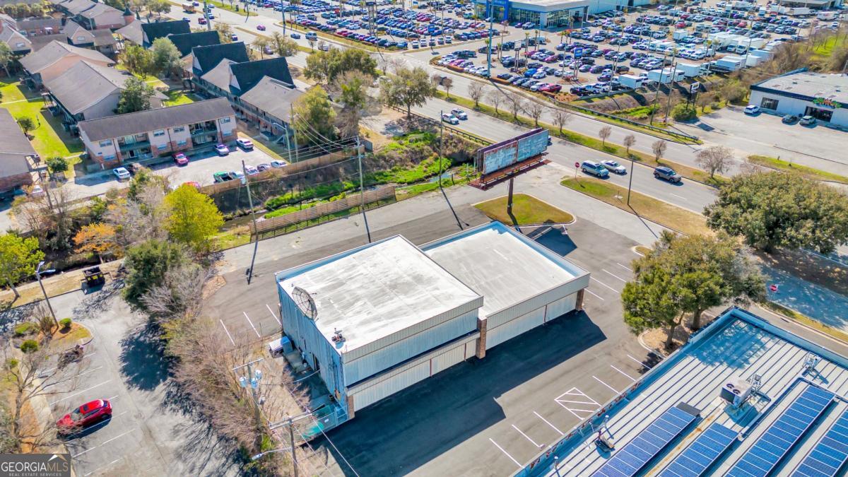 8890 Abercorn Street Savannah GA 31406