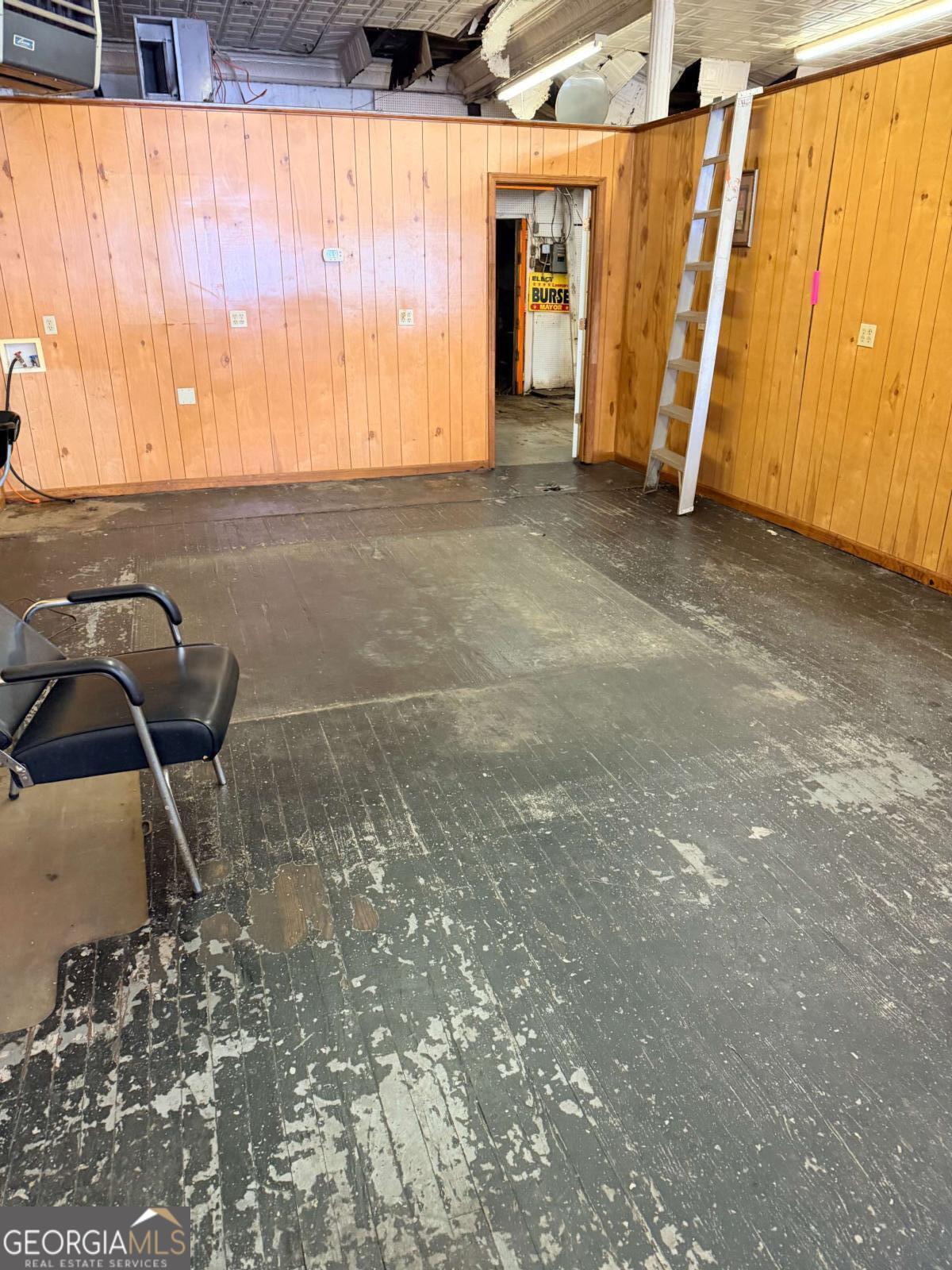 875 Tebeau Street Waycross GA 31501