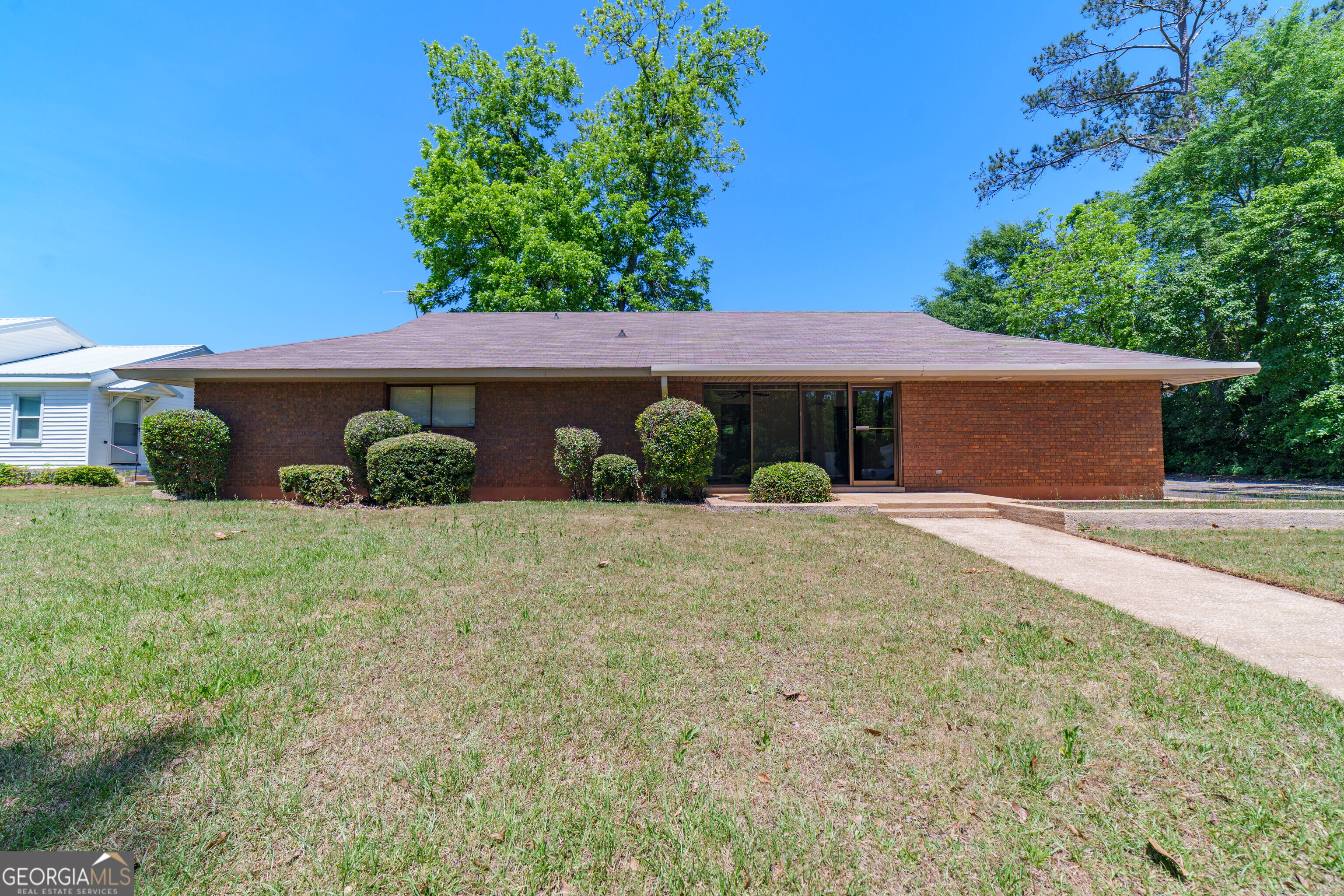 61 Perry Avenue Blakely GA 39823