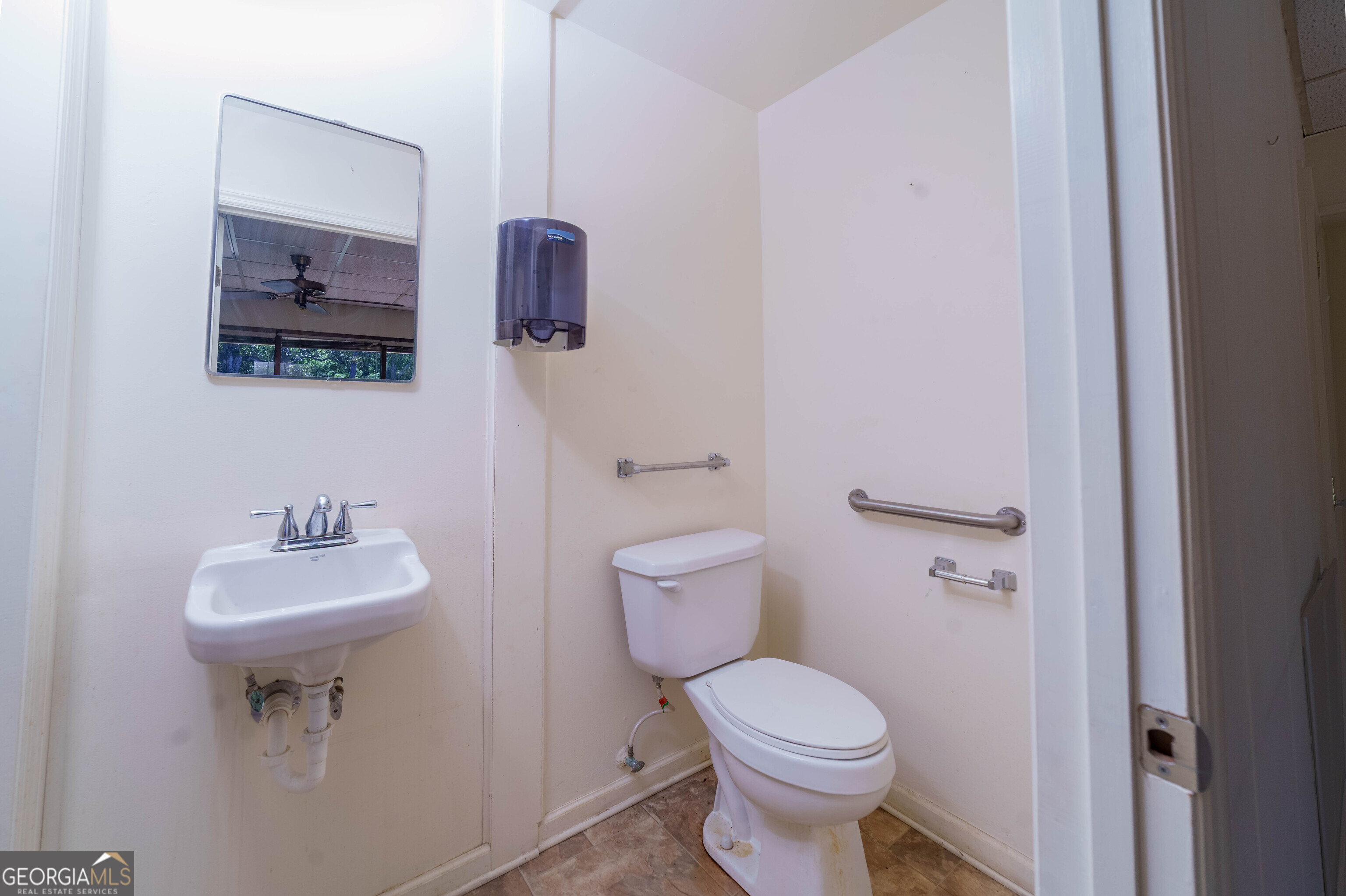 61 Perry Avenue Blakely GA 39823