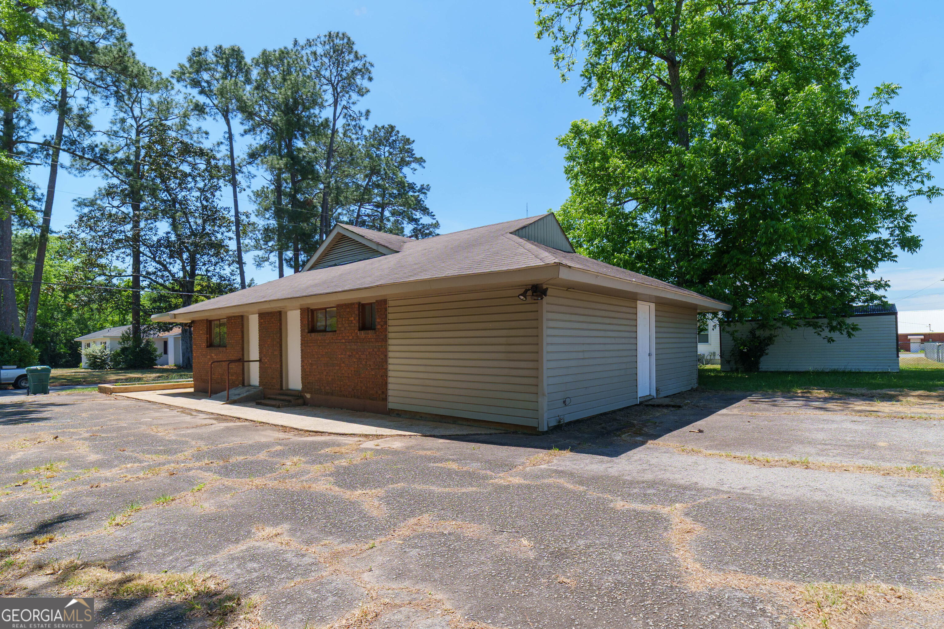 61 Perry Avenue Blakely GA 39823