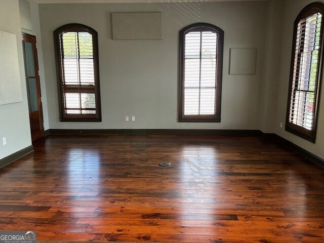 8480 Holcomb Bridge Road Alpharetta GA 30022
