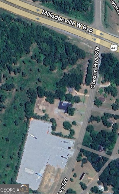 123 Gordon Highway SW Milledgeville GA 31061