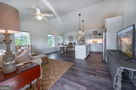 118 Oak Crescent Circle Clayton GA 30525