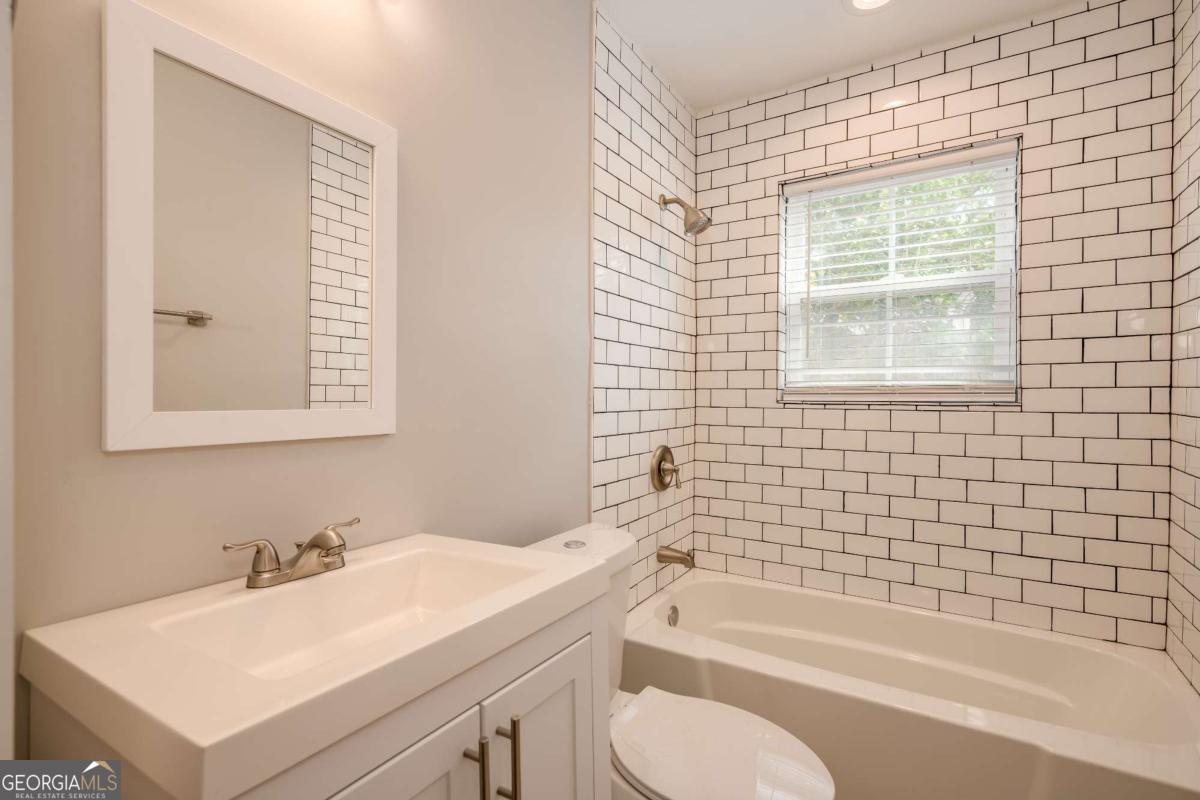 880 Saint Charles Avenue NE Atlanta GA 30306