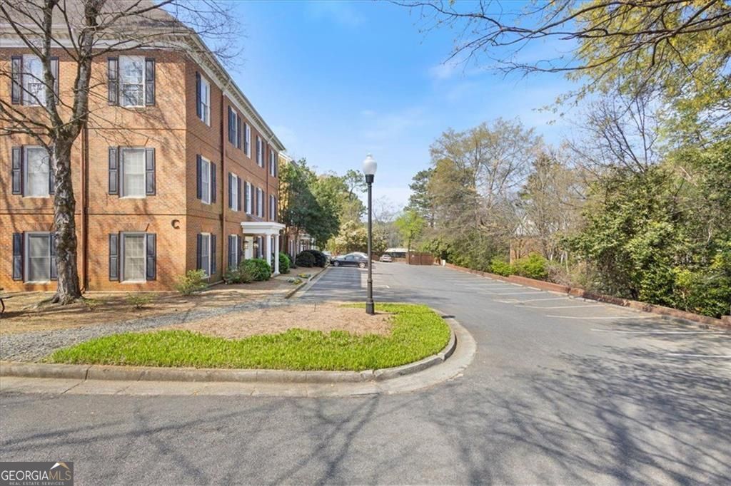 5064 Roswell Road Sandy Springs GA 30342