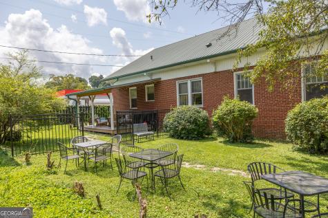 32 Toccoa Avenue Mccaysville GA 30555
