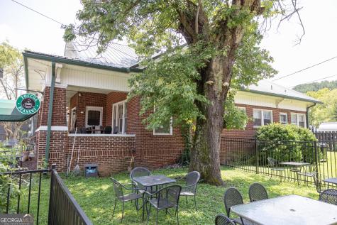 32 Toccoa Avenue Mccaysville GA 30555
