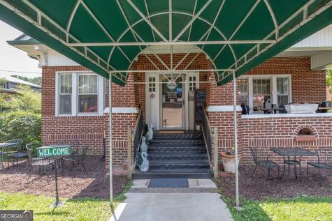 32 Toccoa Avenue Mccaysville GA 30555