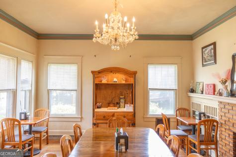 32 Toccoa Avenue Mccaysville GA 30555