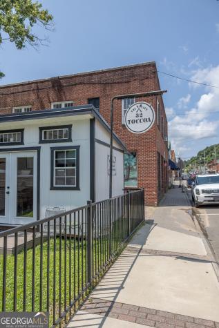 32 Toccoa Avenue Mccaysville GA 30555