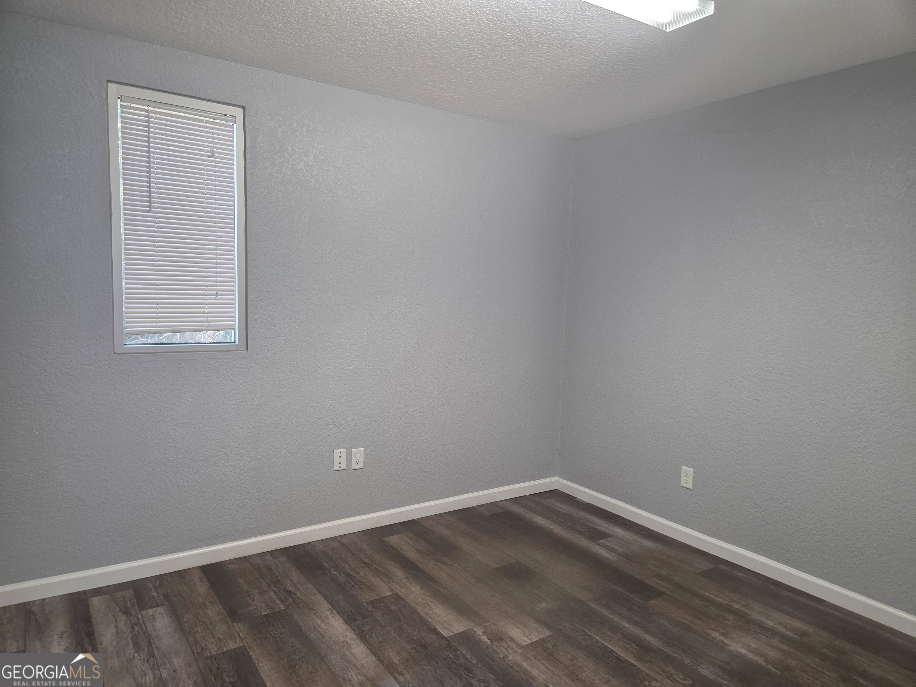 1563 W Cherry Street Jesup GA 31546