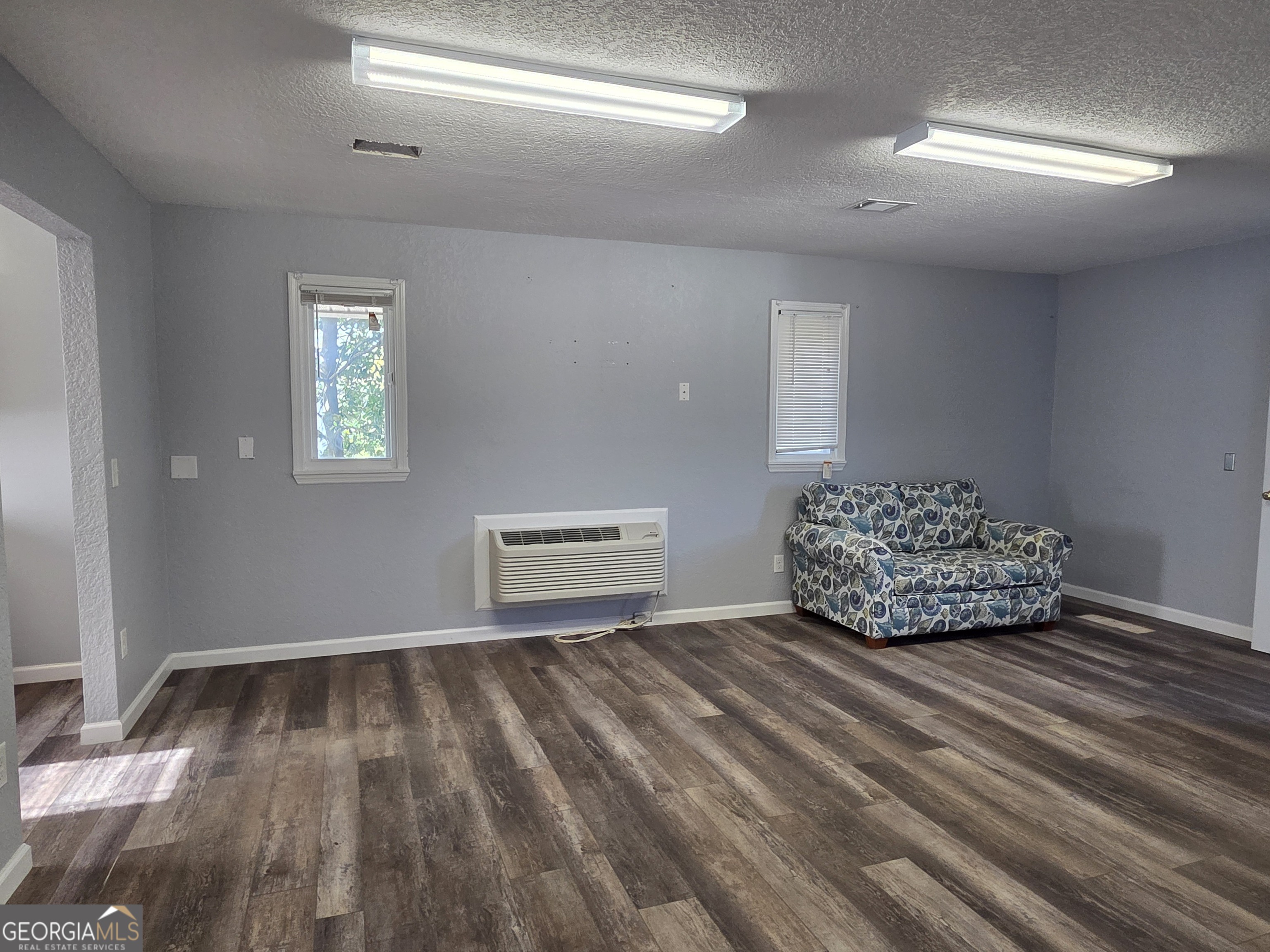 1563 W Cherry Street Jesup GA 31546
