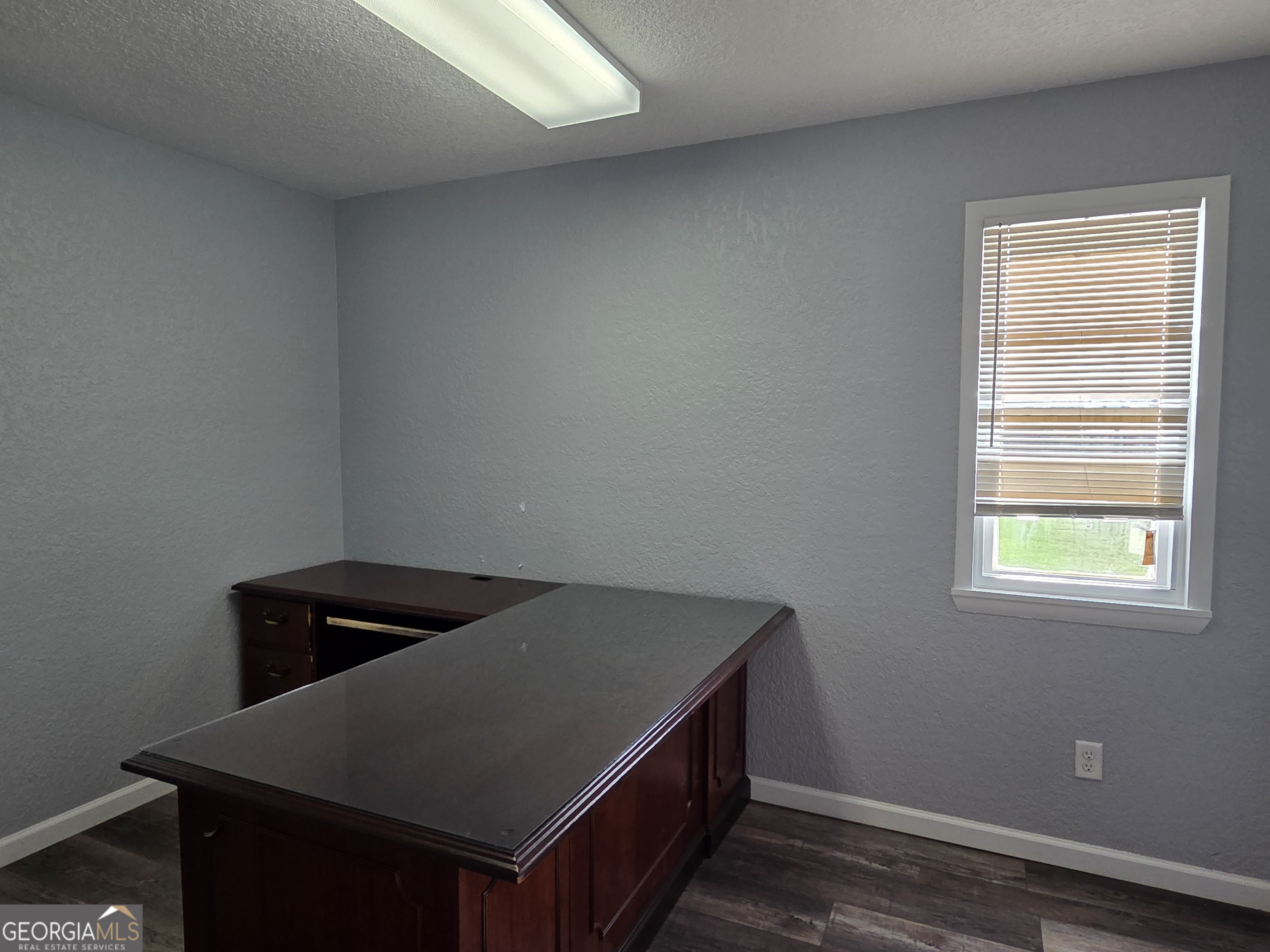 1563 W Cherry Street Jesup GA 31546