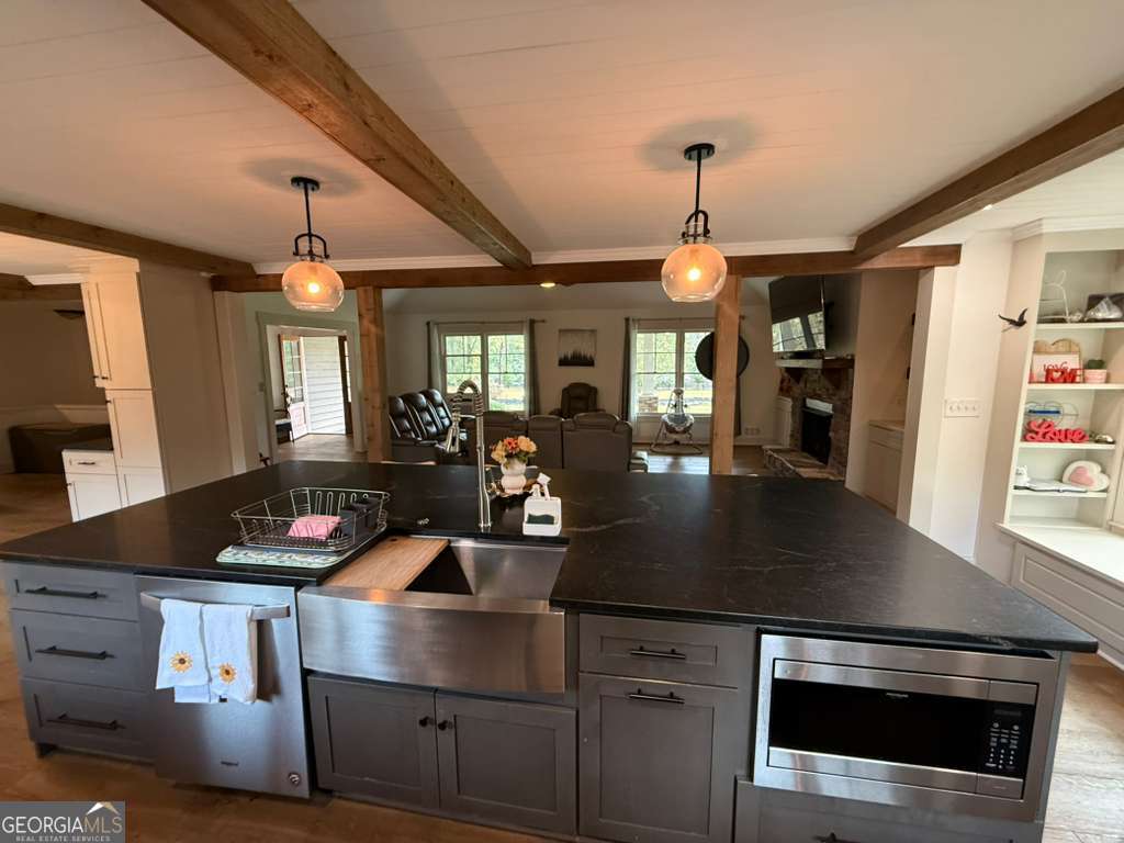 1463 Kellogg Creek Road Acworth GA 30102